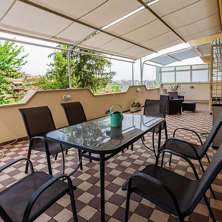 Roma Idi Gemelli - The Teddy Bear Rock House Apartment Екстериор снимка